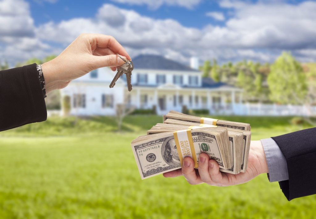 Selling your home quickly? How a cash buyer for your home can help you!